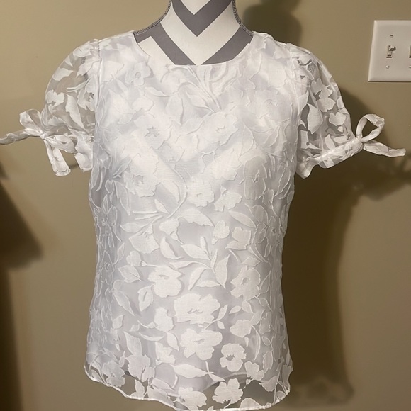 Worthington White Lace Blouse Size Small - Picture 2 of 7